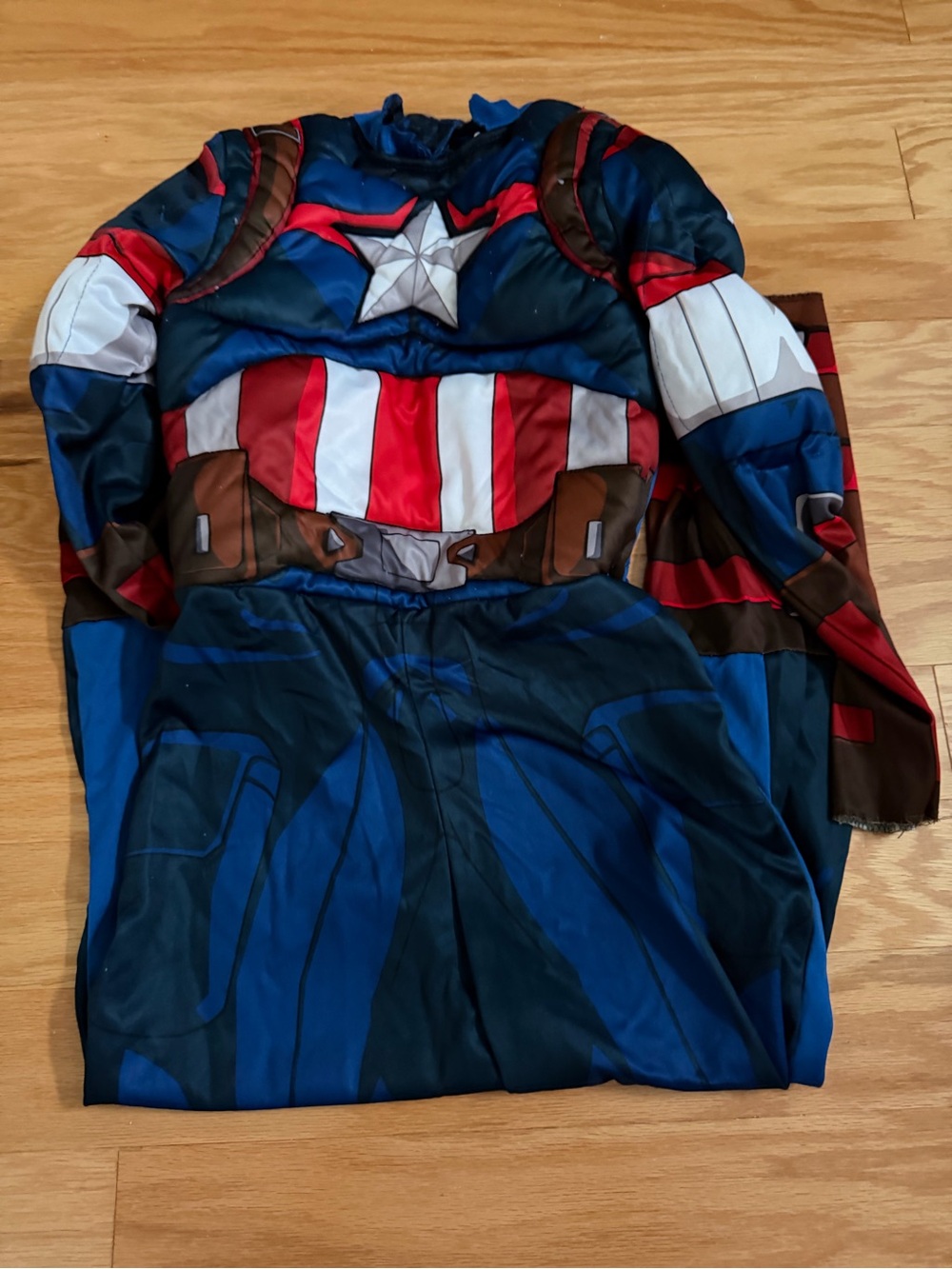 Captain America MatvelStar Blue and Red Kids Costume size 8